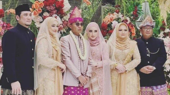 Cindy Fatikasari Resmi Jadi Nenek: Kelahiran Cucu Pertama Memeriahkan Keluarga Firmansyah