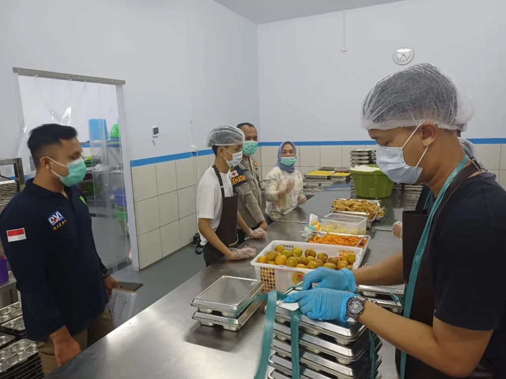 KAI Services Luncurkan Laboratorium Quality Control di Dapur Manggarai, Tingkatkan Keamanan Pangan Kereta Api