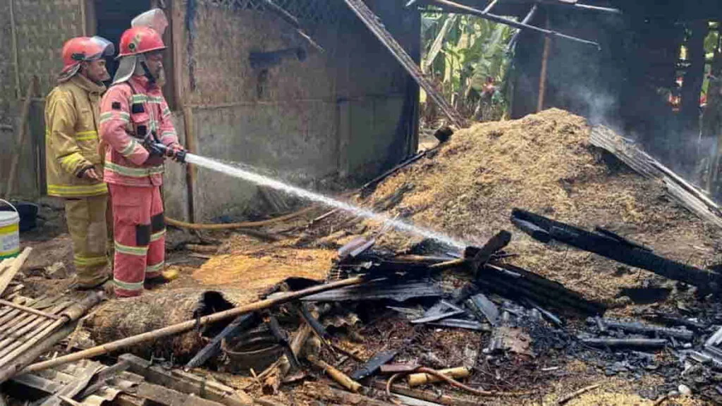 Kebakaran Hebat di Penggilingan Padi Cihaurbeuti, Ciamis: Diduga Akibat Korsleting Listrik