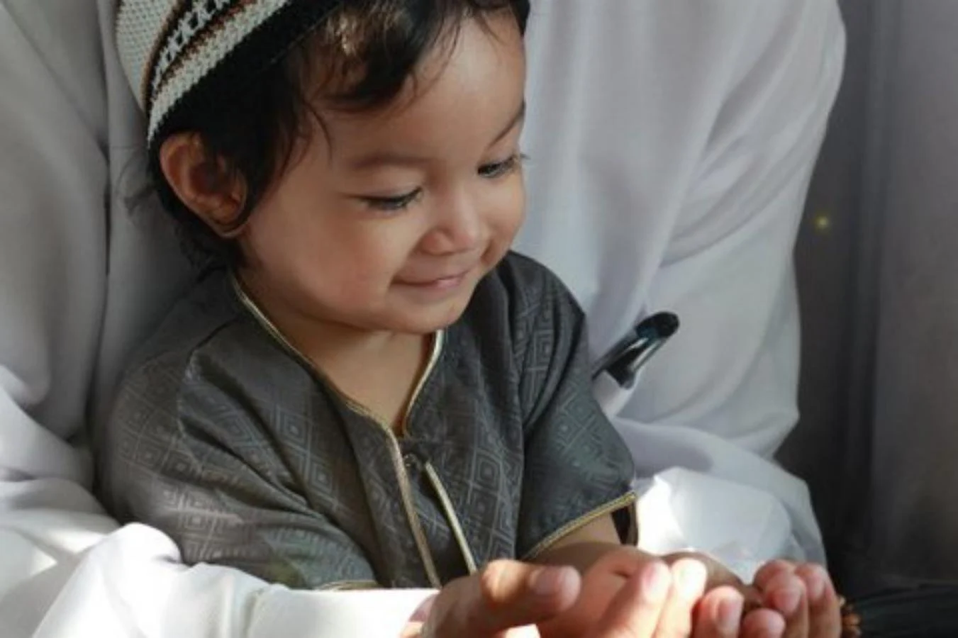 Khutbah Jumat: Pentingnya Pendidikan Anak yang Islami dan Berkarakter