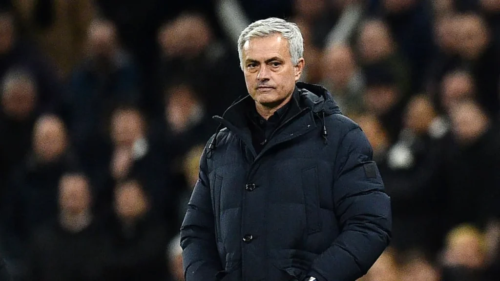 Mourinho Kembali ke Puncak Premier League? Spekulasi Newcastle, Persahabatan di Luar Lapangan, dan Warisan di Benfica