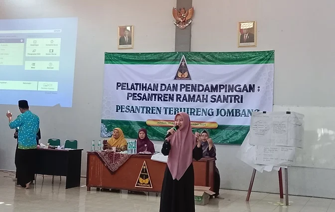 Pembinaan Psikologi Perkembangan untuk Calon Pembina Santri di Pesantren Tebuireng, Jombang