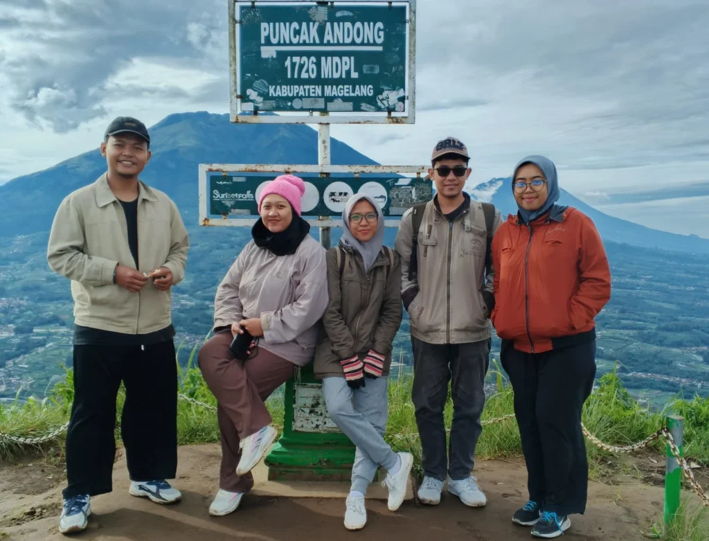 Pemprov Jateng Tingkatkan Pariwisata Alam lewat Pelatihan Pemandu Wisata Gunung Profesional 2026