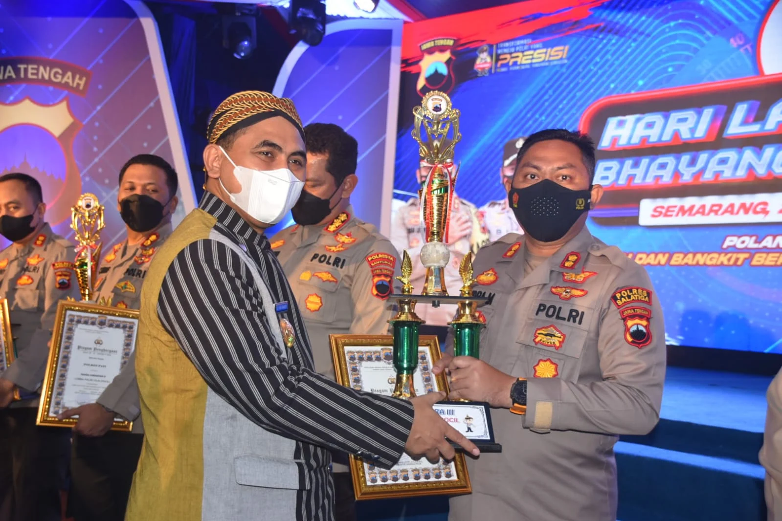 Polda Jateng Raup Tiga Penghargaan Nasional atas Keaktifan Digital di Era Informasi