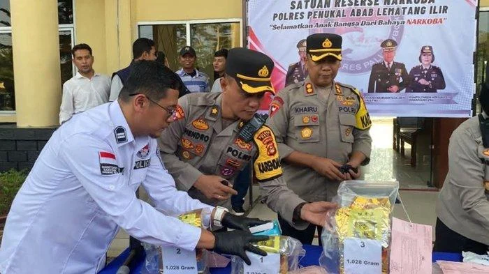 Polisi Pati Tangkap Dua Residivis Narkoba, Ungkap Rantai Pasokan Sabu dari Lapas Kedungpane