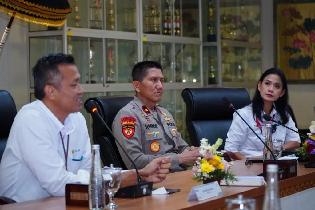 Polsek Sluke Gandeng Patroli Intensif di Wilayah PLN Nusantara untuk Tingkatkan Keamanan Lingkungan