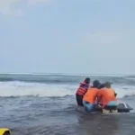 Remaja Hilang Surfing di Pantai Parangtritis: Kronologi Pencarian dan Peringatan Keselamatan