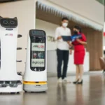 Robot Layanan Canggih Bersaing di Pameran Canton Fair ke-139 Guangzhou